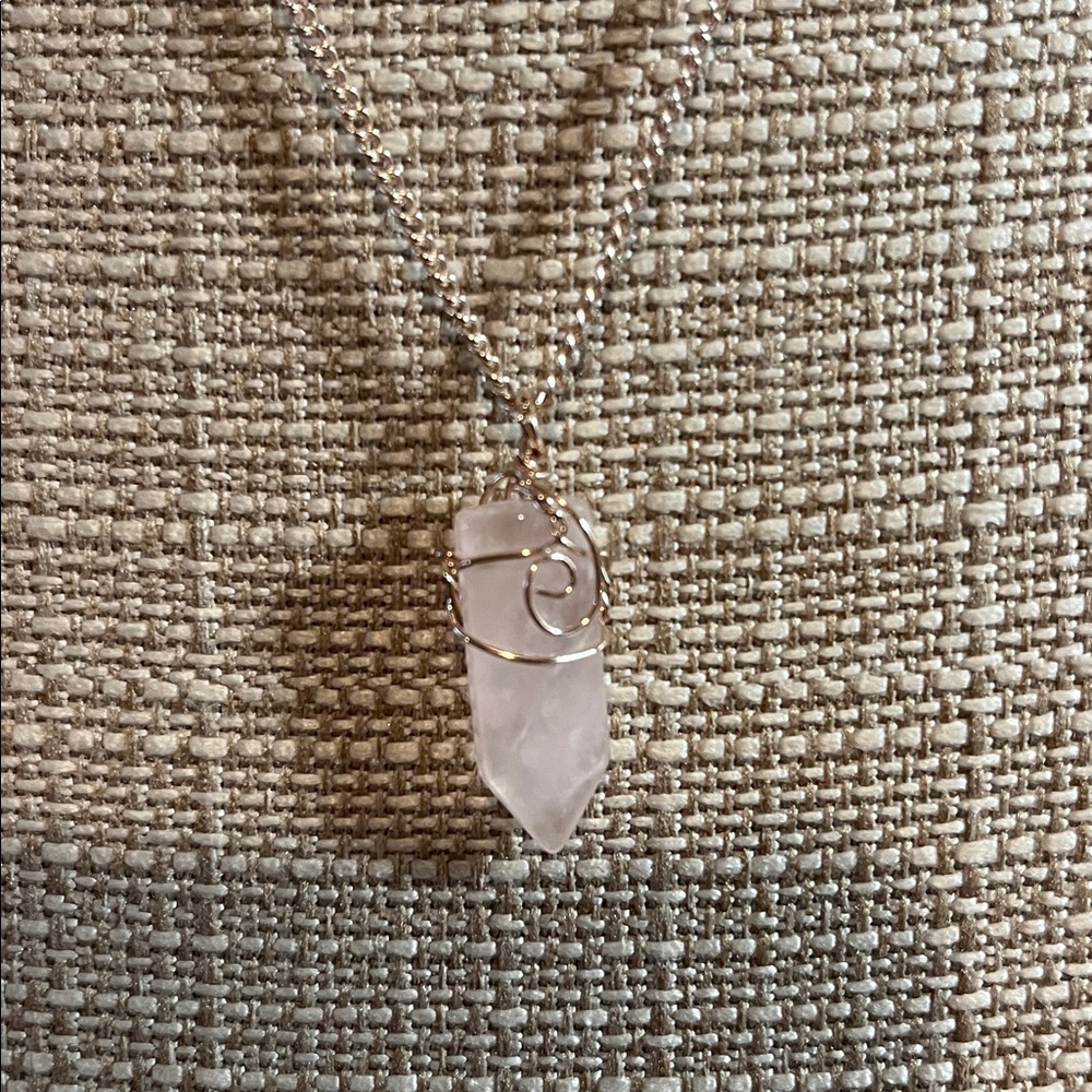 Lovisa Infinite love with quartz rose gold tone adjustable necklace
